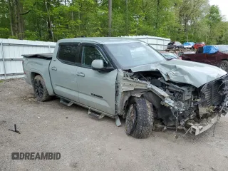 2022 Toyota Tundra SR5 with VIN 5TFLA5DB2NX016055, listed as a Copart auction lot 57480155 with 42,939 mi miles and Salvage title. Bid and sale history available at DreamBid. Image 4.