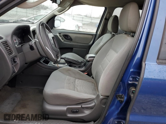 2007 Ford Escape XLT with VIN 1FMYU03Z67KA84353, listed as a Copart auction lot 83999774 with 179,339 mi miles and Salvage Title. Bid and sale history available at carsss.com. Image 7.