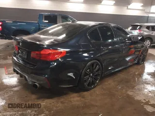 2020 BMW 5 Series 540i xDrive z VIN WBAJS3C04LCD32330, wystawiony jako IAAI lot #41412727 z przebiegiem 37 383 mil mil oraz . Historia ofert i sprzedaży dostępna na DreamBid. Obrazek 4.