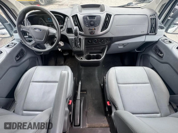 2018 Ford Transit z VIN 1FTYE1CM3JKB27114, wystawiony jako Copart lot #65846875 z przebiegiem 179 145 mil mil oraz Czysty tytuł • Clean title. Historia ofert i sprzedaży dostępna na DreamBid. Obrazek 7.