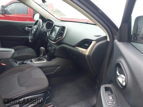 2016 Jeep Cherokee Altitude with VIN 1C4PJMCB6GW117878, listed as a IAAI auction lot 42418402 with 139,665 mi miles and . Bid and sale history available at DreamBid. Image 5.