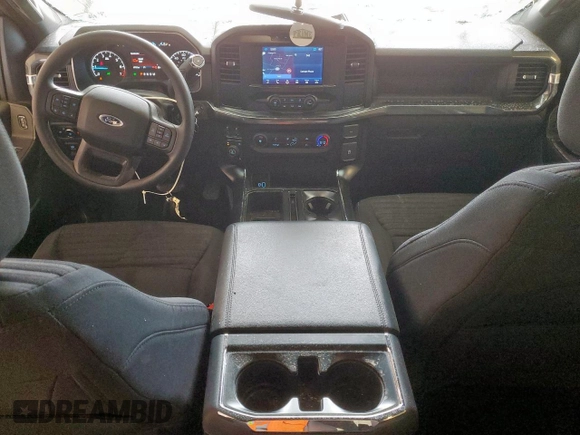 2023 Ford F-150 XL z VIN 1FTEW1EP4PKF14142, wystawiony jako Copart lot #58087565 z przebiegiem 41 770 mil mil oraz Czysty tytuł • Clean title. Historia ofert i sprzedaży dostępna na DreamBid. Obrazek 8.