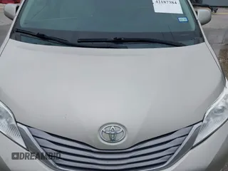 2015 Toyota Sienna XLE with VIN 5TDYK3DCXFS578888, listed as a IAAI auction lot 42187384 with 105,287 mi miles and . Bid and sale history available at DreamBid. Image 6.
