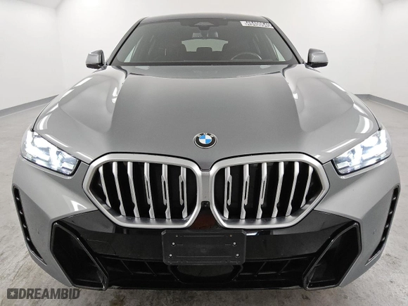 2025 BMW X6 xDrive40i with VIN 5UX33EX0XS9W23680, listed as a Copart auction lot 49400645 with 19,476 mi miles and Clean Title. Bid and sale history available at carsss.com. Image 5.