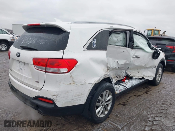 2016 Kia Sorento LX with VIN 5XYPGDA35GG053887, listed as a IAAI auction lot 41509800 with 102,529 mi miles. Bid and sale history available at carsss.com. Image 4.