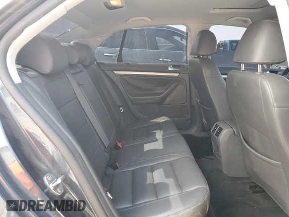 2008 Volkswagen Jetta SE with VIN 3VWRZ71K48M191675, listed as a Copart auction lot 47359465 with 185,741 mi miles and Salvage title. Bid and sale history available at DreamBid. Image 10.