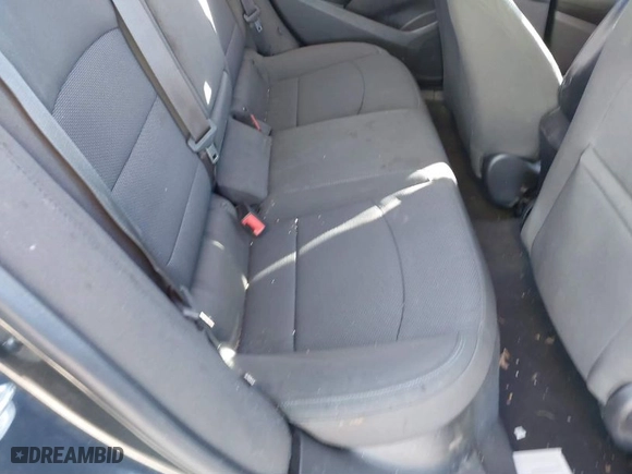 2018 Chevrolet Cruze LT with VIN 1G1BE5SM7J7115039, listed as a IAAI auction lot 41300021 with NaN miles. Bid and sale history available at carsss.com. Image 8.
