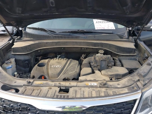 2014 Kia Sorento LX with VIN 5XYKT4A69EG518619, listed as a IAAI auction lot 42029285 with 187,976 mi miles. Bid and sale history available at carsss.com. Image 10.