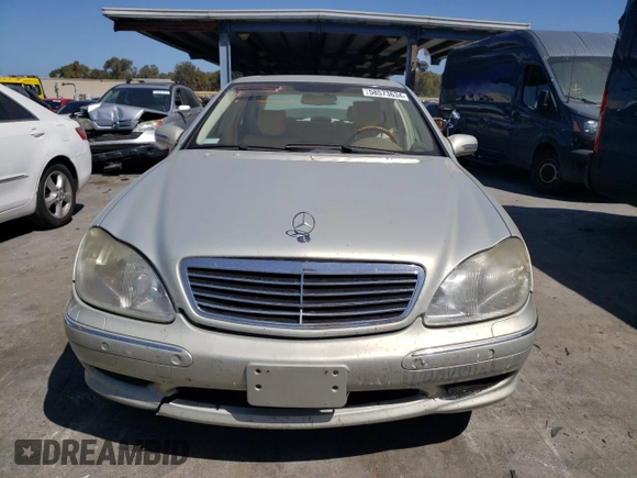 2000 Mercedes-Benz S-Class with VIN WDBNG75J1YA123323, listed as a Copart auction lot 58573634 with 202,708 mi miles and Salvage Title. Bid and sale history available at carsss.com. Image 5.