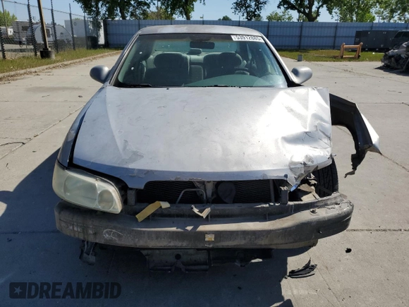 2001 Nissan Altima GXE z VIN 1N4DL01D81C130480, wystawiony jako Copart lot #53912885 z przebiegiem 155 140 mil mil oraz Szkoda całkowita • Salvage title. Historia ofert i sprzedaży dostępna na DreamBid. Obrazek 5.