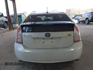 2013 Toyota Prius One with VIN JTDKN3DU7D1639372, listed as a IAAI auction lot 41351781 with 253,735 mi miles. Bid and sale history available at carsss.com. Image 17.
