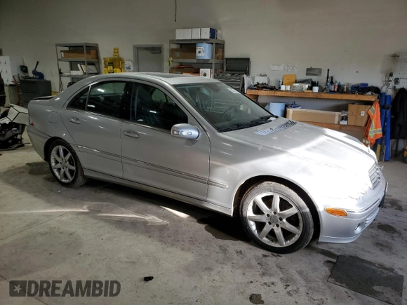 2005 Mercedes-Benz C 240 with VIN WDBRF81J05F644435, listed as a Copart auction lot 88741485 with 145,003 mi miles and Salvage Title. Bid and sale history available at DreamBid. Image 4.