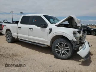 2022 Ford F-150 XL z VIN 1FTFW1E52NKD57923, wystawiony jako Copart lot #55446415 z przebiegiem 111 154 mil mil oraz Szkoda całkowita • Salvage title. Historia ofert i sprzedaży dostępna na DreamBid. Obrazek 4.