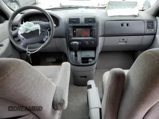 2005 Kia Sedona LX with VIN KNDUP132656639441, listed as a Copart auction lot 44145285 with 81,731 mi miles and Clean Title. Bid and sale history available at carsss.com. Image 8.