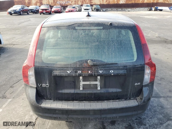 2009 Volvo V50 2.4L with VIN YV1MW390992466607, listed as a Copart auction lot 71972384 with 93,568 mi miles and Clean Title. Bid and sale history available at carsss.com. Image 6.
