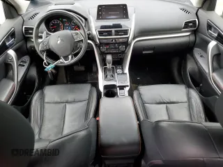 2018 Mitsubishi Eclipse Cross SE z VIN JA4AT5AAXJZ051013, wystawiony jako Copart lot #62738635 z przebiegiem 106 326 mil mil oraz Szkoda całkowita • Salvage title. Historia ofert i sprzedaży dostępna na DreamBid. Obrazek 8.