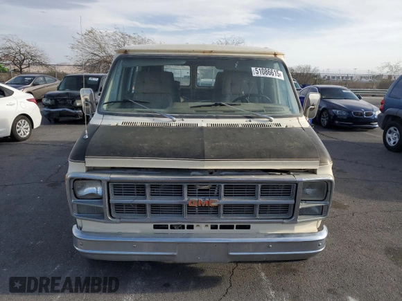 1979 GMC Vandura z VIN TGR2597506100, wystawiony jako Copart lot #51086615 z przebiegiem 25 002 mil mil oraz Tytuł czysty. Historia ofert i sprzedaży dostępna na DreamBid. Obrazek 5.