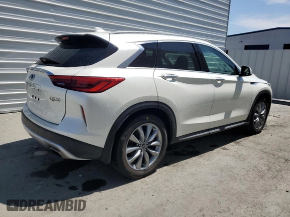 2019 Infiniti QX50 Luxe with VIN 3PCAJ5M36KF135653, listed as a Copart auction lot 58229595 with 108,929 mi miles and Clean title. Bid and sale history available at DreamBid. Image 3.