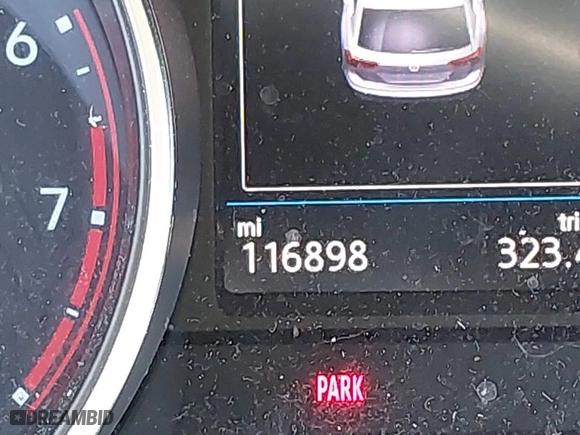 2019 Volkswagen Tiguan SE with VIN 3VV3B7AX5KM195140, listed as a IAAI auction lot 41803748 with 116,898 mi miles. Bid and sale history available at carsss.com. Image 15.