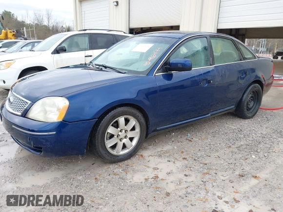 2007 Ford Five Hundred SEL with VIN 1FAHP24157G153400, listed as a IAAI auction lot 41496444 with 215,285 mi miles. Bid and sale history available at carsss.com. Image 2.
