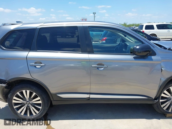 2020 Mitsubishi Outlander ES z VIN JA4AD2A30LZ004329, wystawiony jako IAAI lot #42361874 z przebiegiem 62 519 mil mil oraz . Historia ofert i sprzedaży dostępna na DreamBid. Obrazek 13.