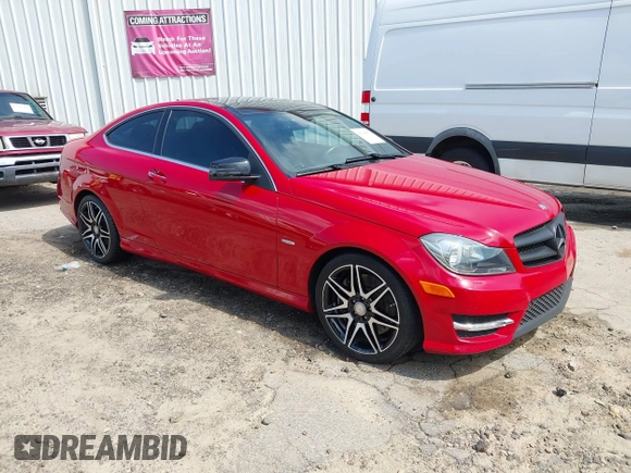 2013 Mercedes-Benz C 250 с VIN WDDGJ4HB9DF963125, выставлен на аукционе IAAI как лот 42725863 с пробегом 71 413 миль миль и . История ставок и продаж доступна на DreamBid. Изображение 1.