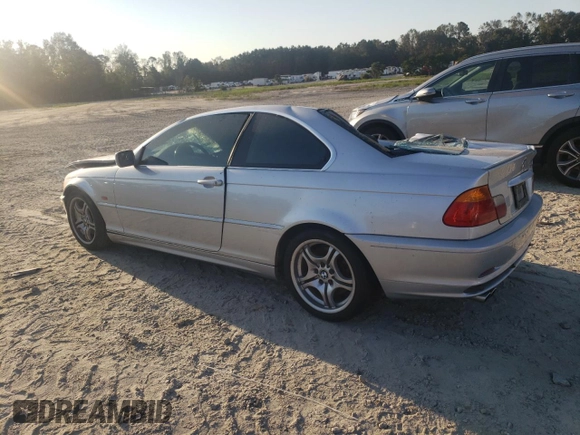 2001 BMW 3 Series 330Ci with VIN WBABN53461JU30596, listed as a Copart auction lot 73833734 with 132,821 mi miles and Salvage Title. Bid and sale history available at carsss.com. Image 2.