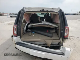 2016 GMC Yukon XL SLT z VIN 1GKS1GKC1GR252081, wystawiony jako Copart lot #53354975 z przebiegiem 200 621 mil mil oraz Szkoda całkowita • Salvage title. Historia ofert i sprzedaży dostępna na DreamBid. Obrazek 6.