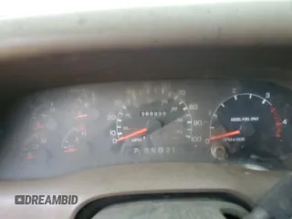 1999 Ford F-250 XL z VIN 1FTNW21F0XEE10216, wystawiony jako Copart lot #55312155 z przebiegiem 366 930 mil mil oraz Szkoda całkowita • Salvage title. Historia ofert i sprzedaży dostępna na DreamBid. Obrazek 9.
