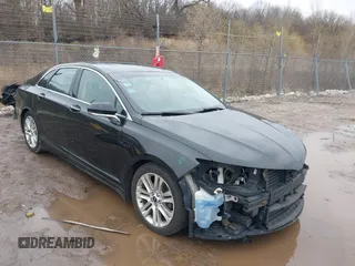 2015 Lincoln MKZ Hybrid with VIN 3LN6L2LUXFR602601, listed as a IAAI auction lot 41956495 with 346,448 mi miles. Bid and sale history available at carsss.com. Image 1.
