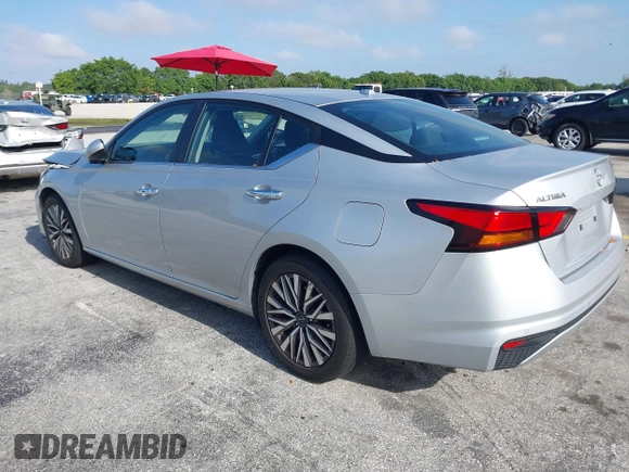 2023 Nissan Altima 2.5 SV with VIN 1N4BL4DV2PN351802, listed as a IAAI auction lot 41988895 with 48,677 mi miles. Bid and sale history available at carsss.com. Image 3.