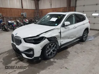 2021 BMW X1 xDrive28i with VIN WBXJG9C04M5T82884, listed as a IAAI auction lot 42242890 with 24,647 mi miles and . Bid and sale history available at DreamBid. Image 17.