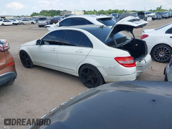 2008 Mercedes-Benz C 300 Sport with VIN WDDGF81X18F146185, listed as a IAAI auction lot 42385773 with 163,013 mi miles and . Bid and sale history available at DreamBid. Image 3.