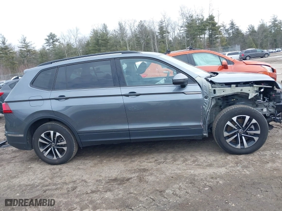 2024 Volkswagen Tiguan S with VIN 3VVRB7AXXRM043374, listed as a IAAI auction lot 41719157 with 21,637 mi miles. Bid and sale history available at carsss.com. Image 14.