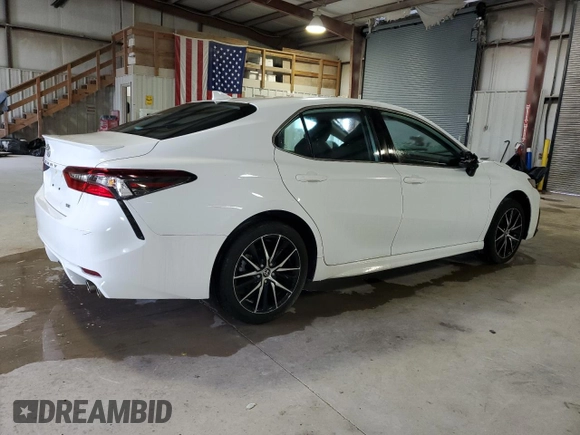 2023 Toyota Camry SE with VIN 4T1G11AKXPU824507, listed as a Copart auction lot 58538144 with 3,813 mi miles and Clean Title. Bid and sale history available at carsss.com. Image 3.