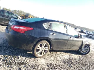 2017 Nissan Altima SL with VIN 1N4BL3AP2HC203498, listed as a Copart auction lot 43501685 with 121,747 mi miles and Salvage title. Bid and sale history available at DreamBid. Image 3.