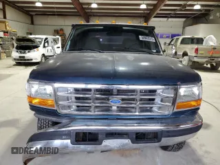1995 Ford F-350 z VIN 1FTJW35F6SEA60338, wystawiony jako Copart lot #50962515 z przebiegiem 235 177 mil mil oraz Szkoda całkowita • Salvage title. Historia ofert i sprzedaży dostępna na DreamBid. Obrazek 5.