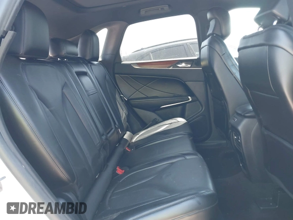 2019 Lincoln MKC Reserve с VIN 5LMCJ3C93KUL35294, выставлен на аукционе IAAI как лот 41978877 с пробегом 41 855 миль миль и . История ставок и продаж доступна на DreamBid. Изображение 8.