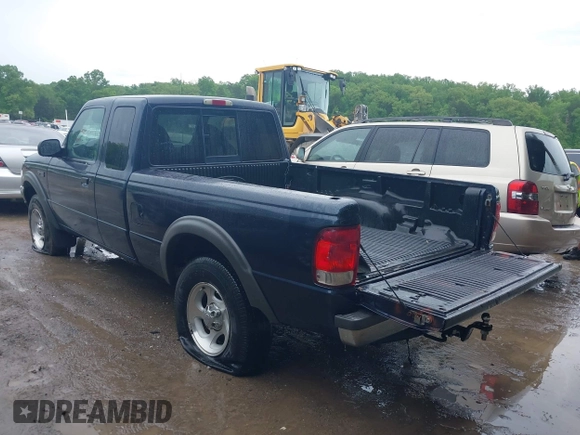 2000 Ford Ranger XLT with VIN 1FTZR15X2YTA80288, listed as a IAAI auction lot 42088424 with 271,049 mi miles. Bid and sale history available at carsss.com. Image 3.