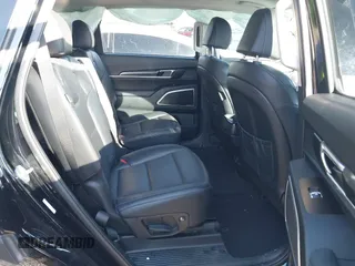 2023 Kia Telluride S with VIN 5XYP64GC0PG399839, listed as a IAAI auction lot 41078811 with 41,993 mi miles and . Bid and sale history available at DreamBid. Image 8.