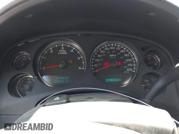 2007 Chevrolet Tahoe LT with VIN 1GNFC13007J405418, listed as a IAAI auction lot 42631830 with 225,156 mi miles and . Bid and sale history available at DreamBid. Image 7.