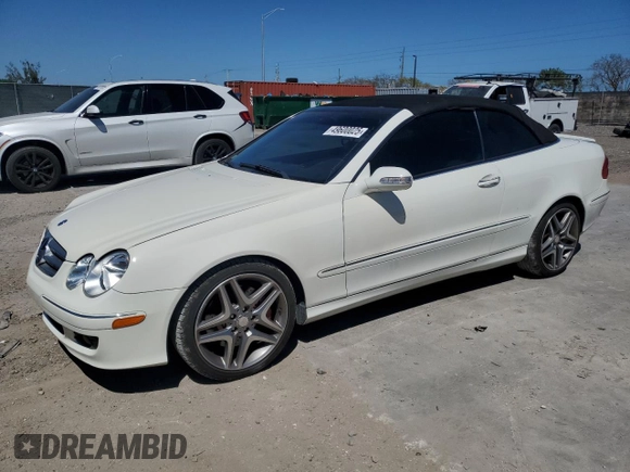 2007 Mercedes-Benz CLK 350 z VIN WDBTK56FX7F227945, wystawiony jako Copart lot #49600025 z przebiegiem 174 781 mil mil oraz Szkoda całkowita • Salvage title. Historia ofert i sprzedaży dostępna na DreamBid. Obrazek 1.