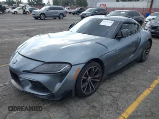 2021 Toyota GR Supra 2.0 with VIN WZ1DB2C07MW039661, listed as a IAAI auction lot 41331765 with 1 mi miles. Bid and sale history available at carsss.com. Image 2.