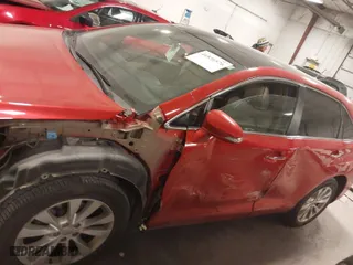 2013 Toyota Venza LE with VIN 4T3BA3BB2DU036876, listed as a IAAI auction lot 41536576 with 94,941 mi miles. Bid and sale history available at carsss.com. Image 15.