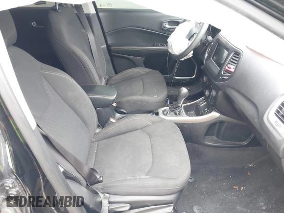 2018 Jeep Compass Sport with VIN 3C4NJCAB4JT469519, listed as a IAAI auction lot 41963902 with 80,093 mi miles. Bid and sale history available at carsss.com. Image 5.