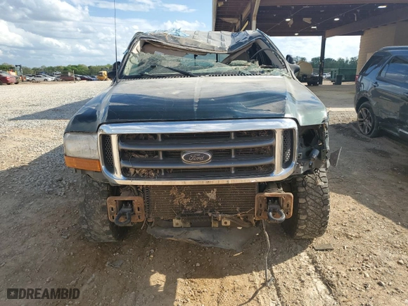 2001 Ford Super Duty F-250 XL with VIN 1FTNW21F31EA04471, listed as a Copart auction lot 51983275 with 0 mi miles and Non Repairable. Bid and sale history available at carsss.com. Image 5.