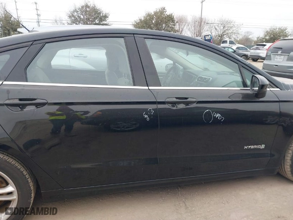2018 Ford Fusion Hybrid S with VIN 3FA6P0UU9JR100852, listed as a IAAI auction lot 41516157 with 63,458 mi miles. Bid and sale history available at carsss.com. Image 14.