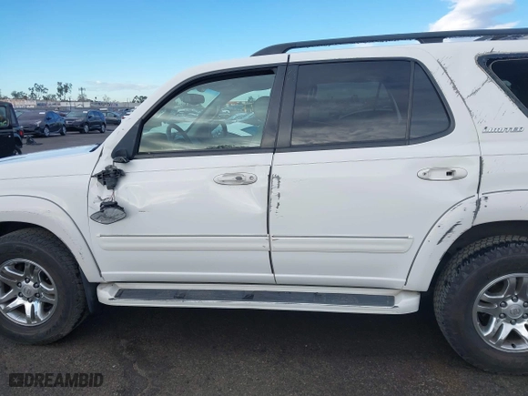 2004 Toyota Sequoia Limited with VIN 5TDZT38A54S222629, listed as a IAAI auction lot 41389865 with 106,076 mi miles. Bid and sale history available at carsss.com. Image 14.