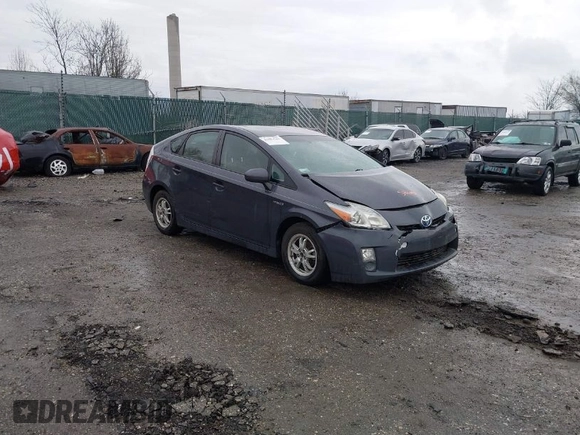 2010 Toyota Prius II with VIN JTDKN3DU0A1261312, listed as a IAAI auction lot 41812223 with 82,144 mi miles. Bid and sale history available at carsss.com. Image 1.