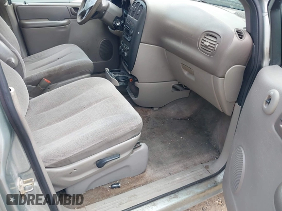 2003 Dodge Caravan SE with VIN 1D4GP243X3B266003, listed as a IAAI auction lot 42262213 with 202,625 mi miles and . Bid and sale history available at DreamBid. Image 5.